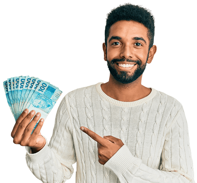 Homem segurando dinheiro